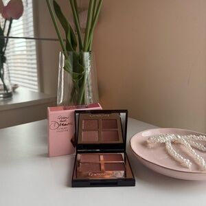 Charlotte tilbury Pillow talk dreams shadow